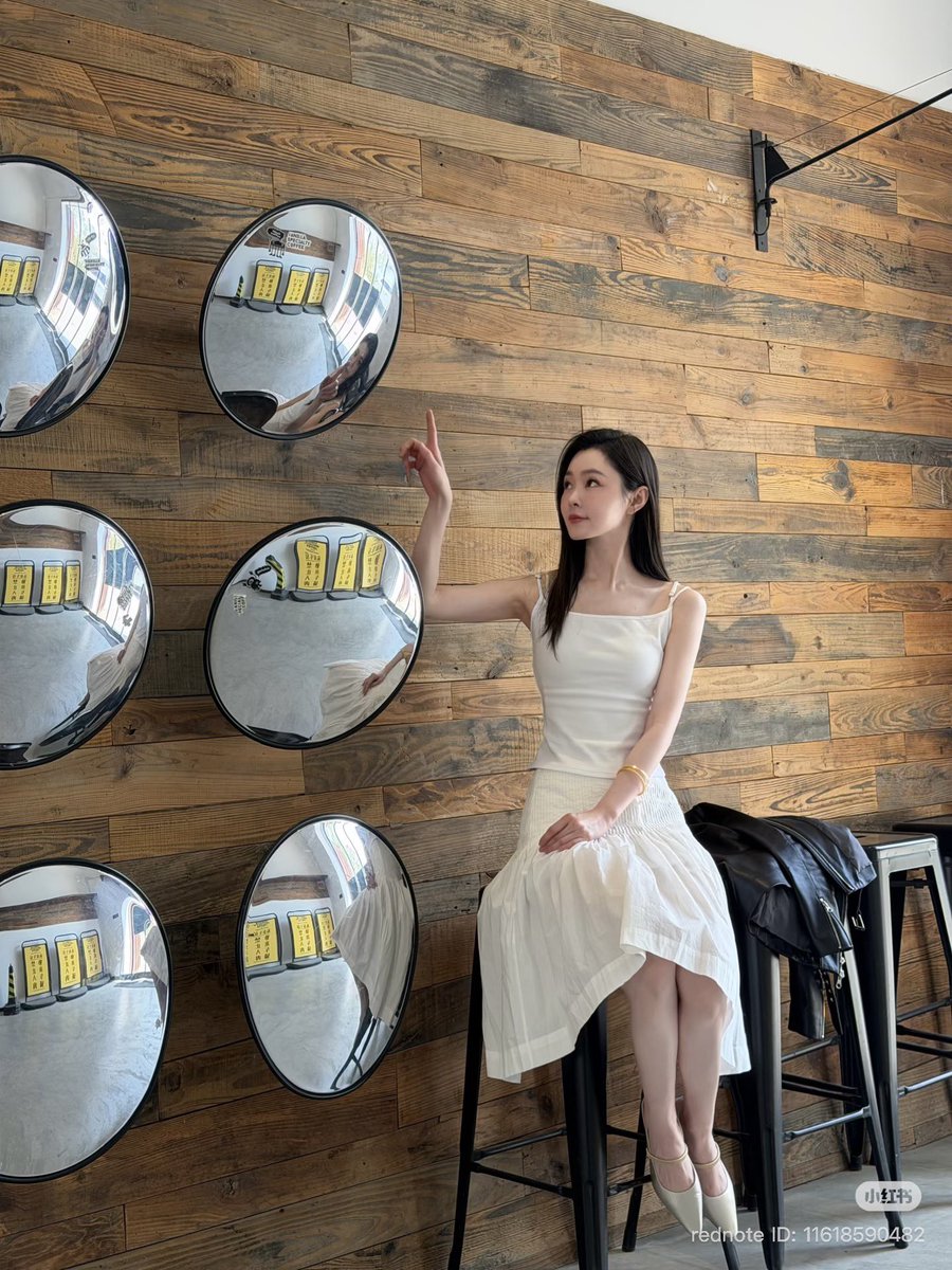 Song Yi updates🌸 tweet media