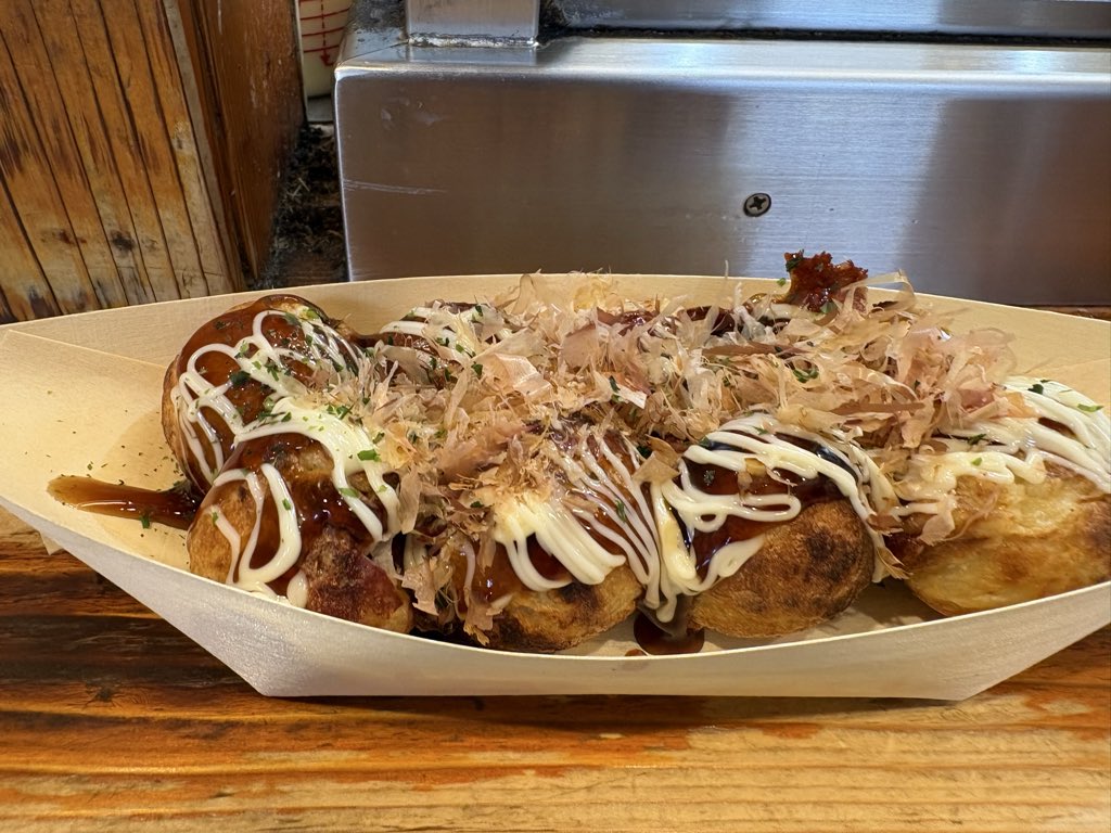 ツバキ tweet media