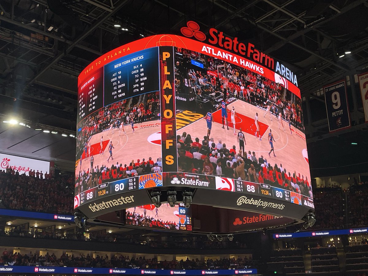 zziipp9's tweet photo. first playoff game, 3. https://t.co/qwmvxXcwpr