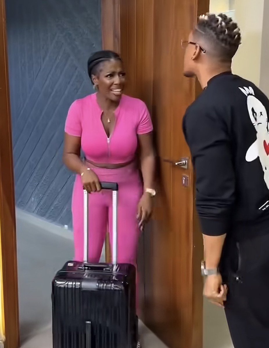 WIRELESS GUY_😬 tweet media