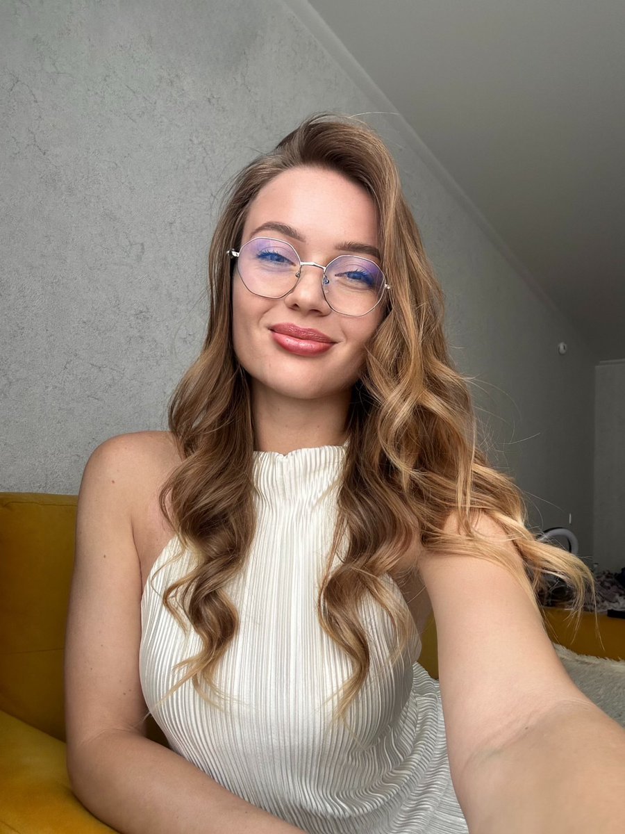 LiLi Storm X tweet media