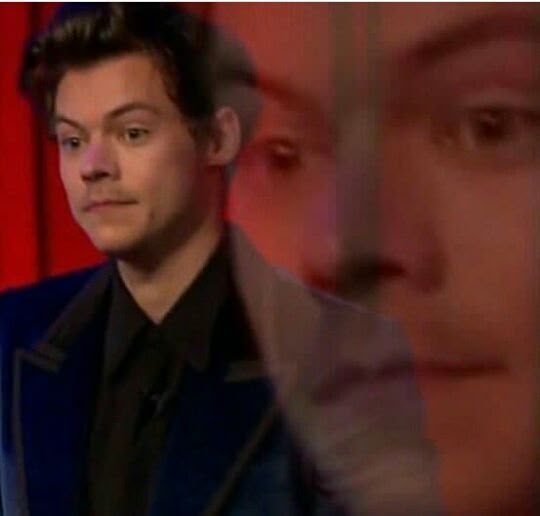 6Darlyne9's tweet photo. Lo extraño, como diría el Harry hasta mi pinche teléfono extraña sus llamadas https://t.co/x2QSlnqaUU