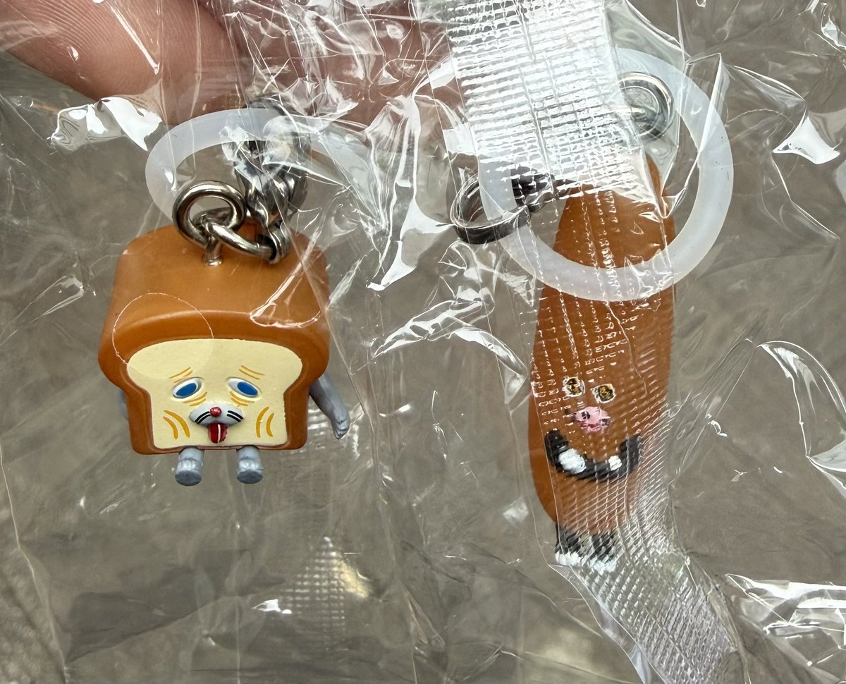 kd_ktb's tweet photo. パンどろぼう めじるしアクセサリー3
交換して下さる方を探しております。

【譲】パンどろぼう【まずい】、なぞのフランスパン

【求】パンどろぼう【いとしのパン】

【取引】都内手渡し(池袋または新宿)5/3まで＞郵送

dmまたはリプにてお気軽にお声掛け下さい。
取り急ぎ写真添付しておきます。 https://t.co/ZM18xC322n