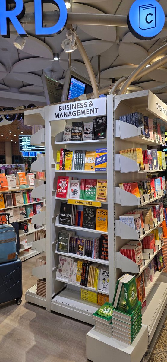 jusdoitmt's tweet photo. @safiranand in the centre at T2 Mumbai International may this be forever in the spotlight https://t.co/z8sV059Ytf