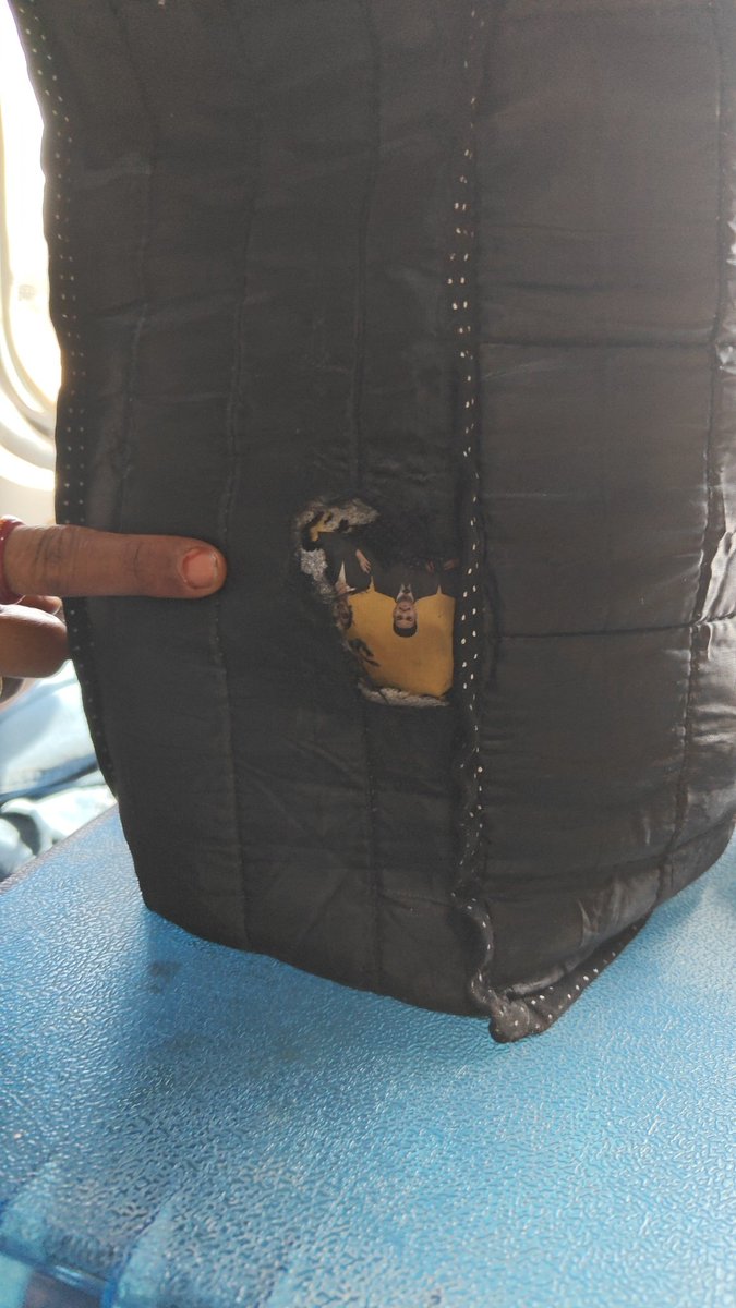 GeekAshmit's tweet photo. This is extremely disappointing. I am traveling on train no. 20839 from Ranchi to New Delhi, and rats have torn my bag inside the coach. This is a serious hygiene and safety issue. Immediate pest control measures are needed.

@RailMinIndia @RailwaySeva @IRCTCofficial https://t.co/wKQP5Q1X7p
