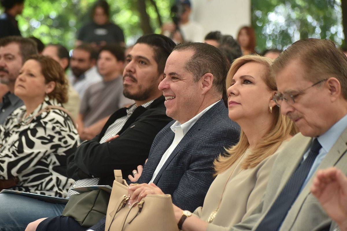 Enrique Velázquez tweet media