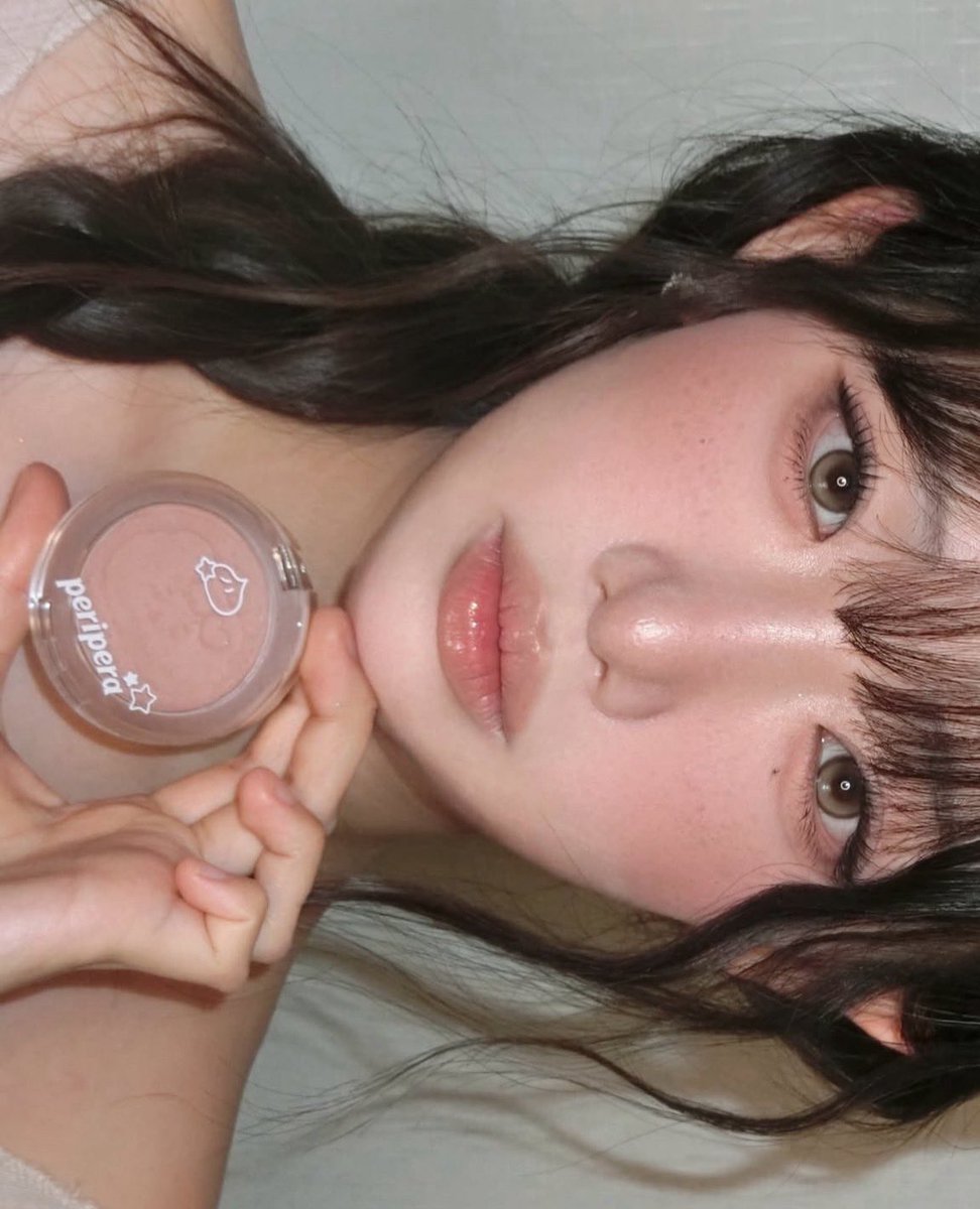 ℝ𝕒𝕟𝕟𝕒🐰🫧 tweet media