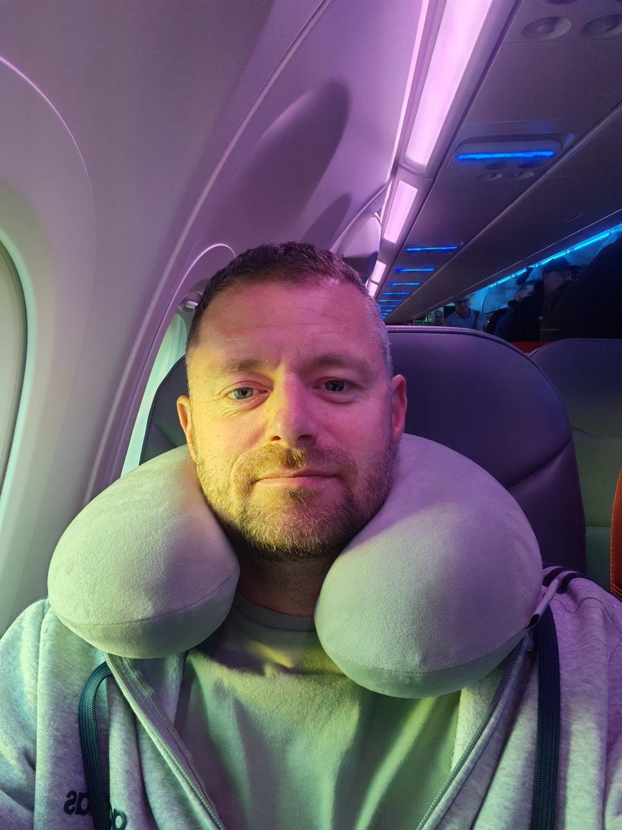 Darren Aston tweet media