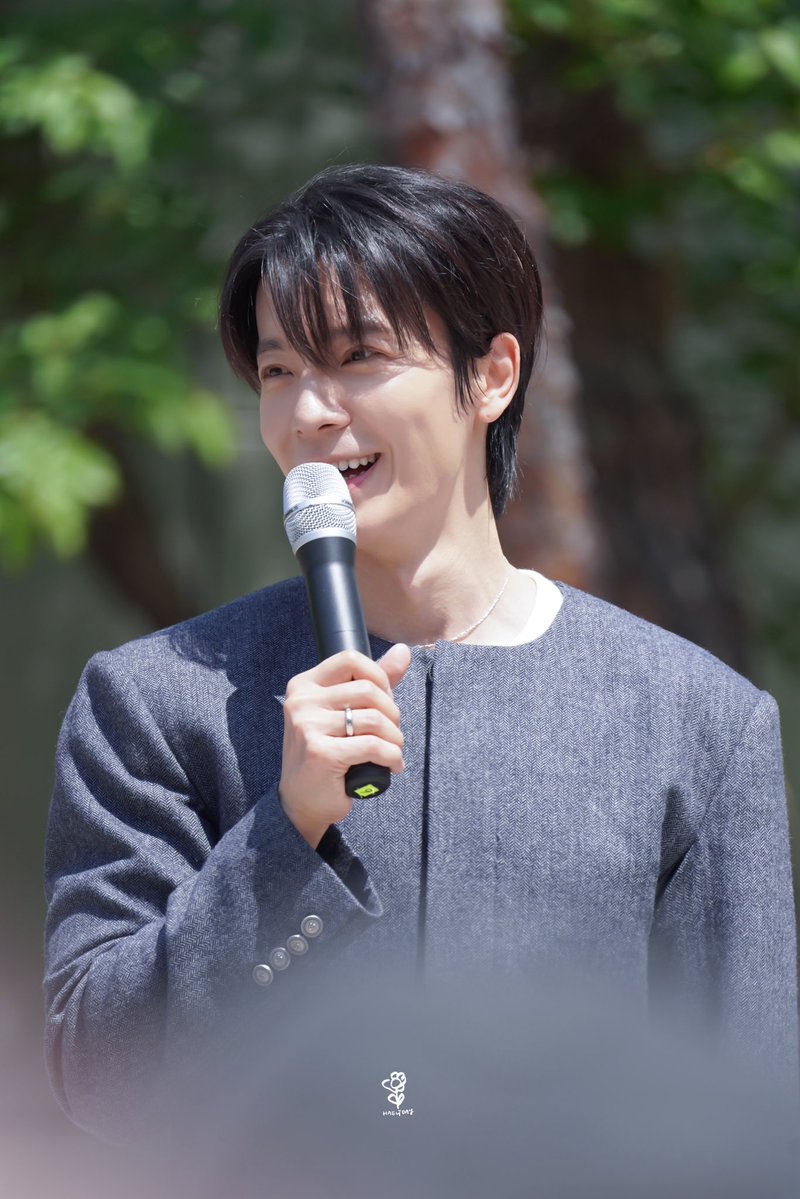 260425 Mini Fanmeeting

햇살보다 더 눈부신 그대
<a href="/donghae861015/">Super Junior 이동해</a> 

#Donghae #동해