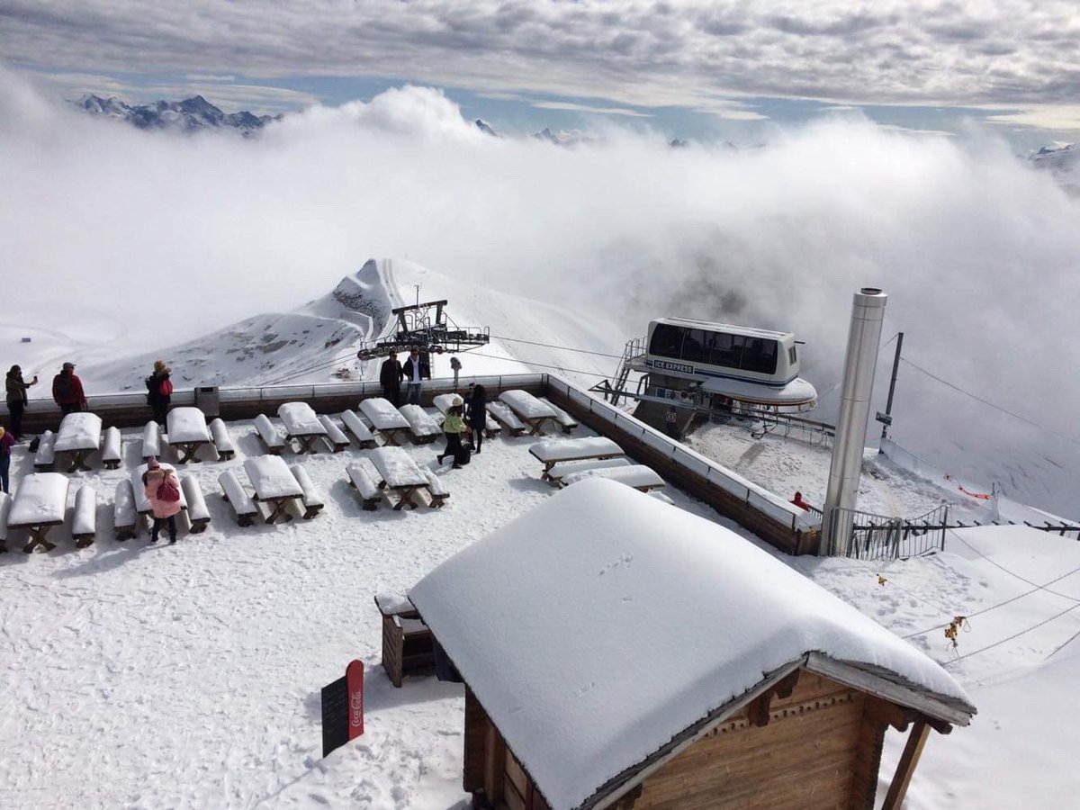 ᴠᴀʟᴇɴᴛɪɴᴇ’s  tweet media