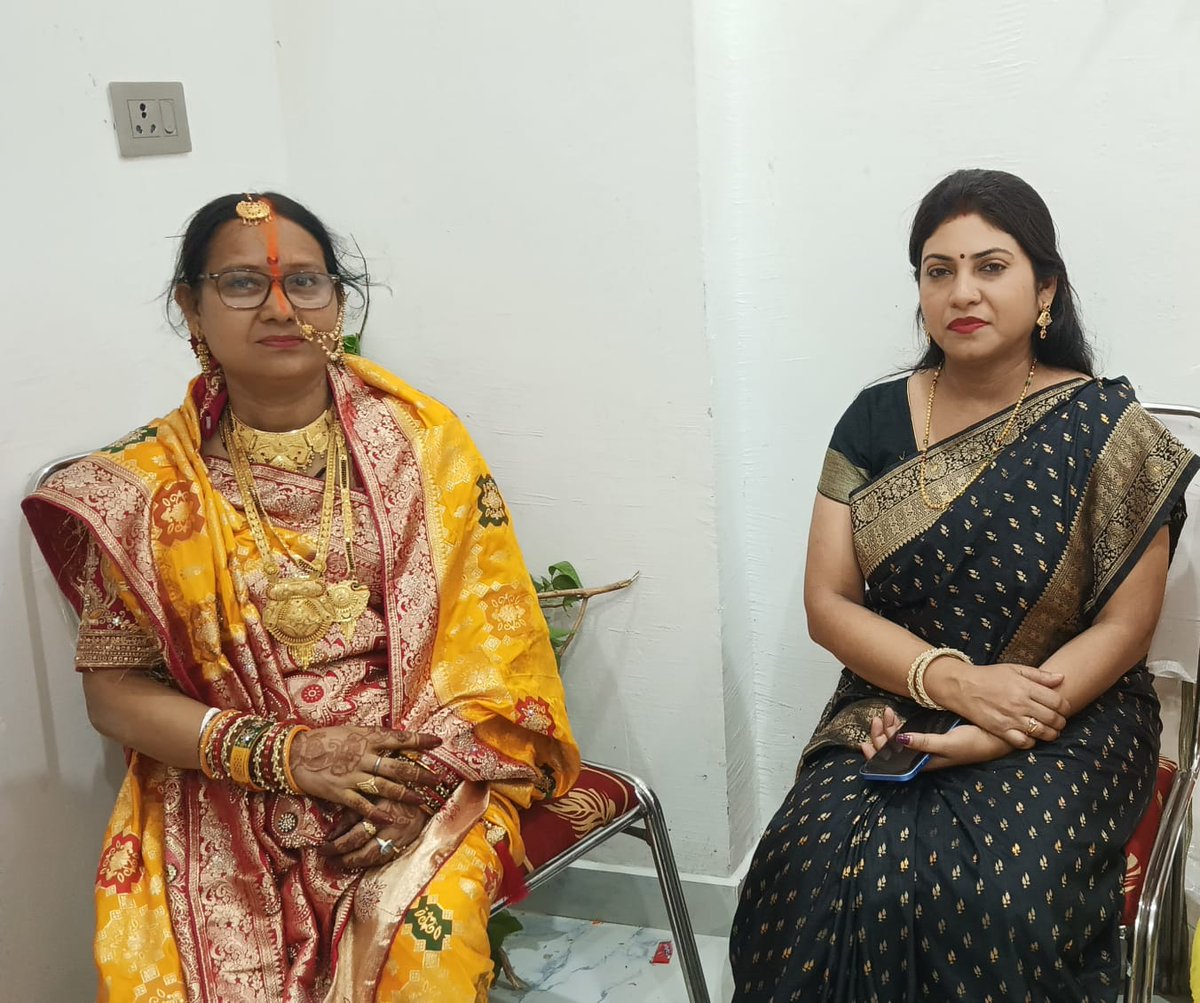 swetakumaribjp's tweet image. ईश्वर से प्रार्थना है कि दोनों का जीवन प्रेम, विश्वास, सुख एवं समृद्धि से सदैव आलोकित रहे तथा परिवार में आनंद एवं खुशहाली बनी रहे। 

#ShubhVivah #WeddingCeremony #Blessings