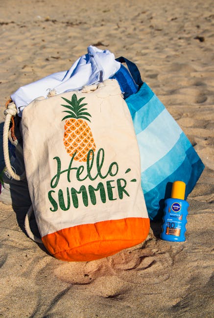 LuontoApparel's tweet image. Sun, sand, and Scandinavian simplicity—summer's here! ☀️🌊 Embrace the season with minimalist comfort and natural fabrics from Luonto Apparel. Pack essentials, soak up sunshine, and make every moment count. #HelloSummer #LuontoApparel #MinimalistStyle #OutdoorLiving
