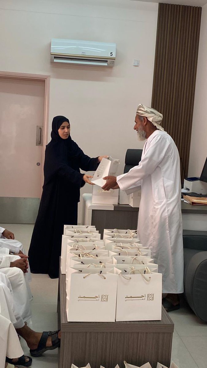 مدرسة الشموس بنت النعمان الأنصارية (١٠-١٢) tweet media