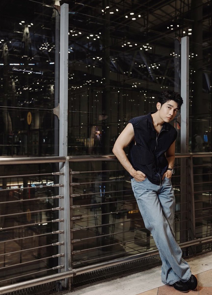 SuppasitChannel's tweet image. Effortlessly cool, always on point ✈️🖤

instagram.com/p/DXvcQnFGWmb/…

@MSuppasit
#MewSuppasit
#StellaMcCartneyHM
#HM #HMThailand
#HMThailandxMEW