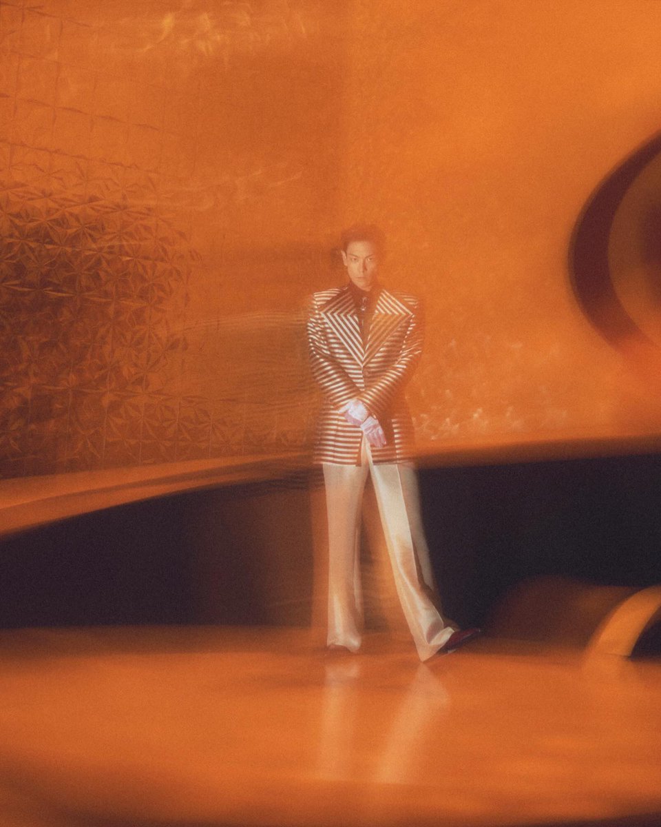 seungt0phyun's tweet image. T.O.P NEW PHOTOS 🧡

#TOP #TTTOP #최승현 #탑 #AnotherDimension