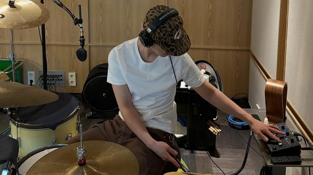 niellkism_'s tweet photo. cooking something up 𓏲ּ𝄢 https://t.co/DkJb17ESH7