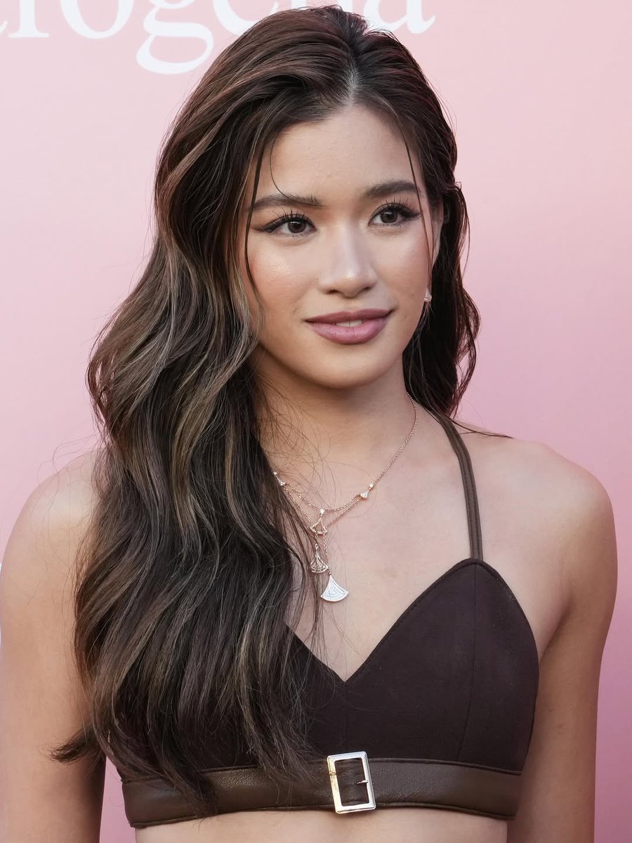 MikhAiah for Billboard Women in Music ❤️🩵

Photos by @sthanlee B. Mirador

BINI GLOBAL FORCE FILIPINAS

#BINIForBBWomenInMusic #BINIGlobalForceHonoree