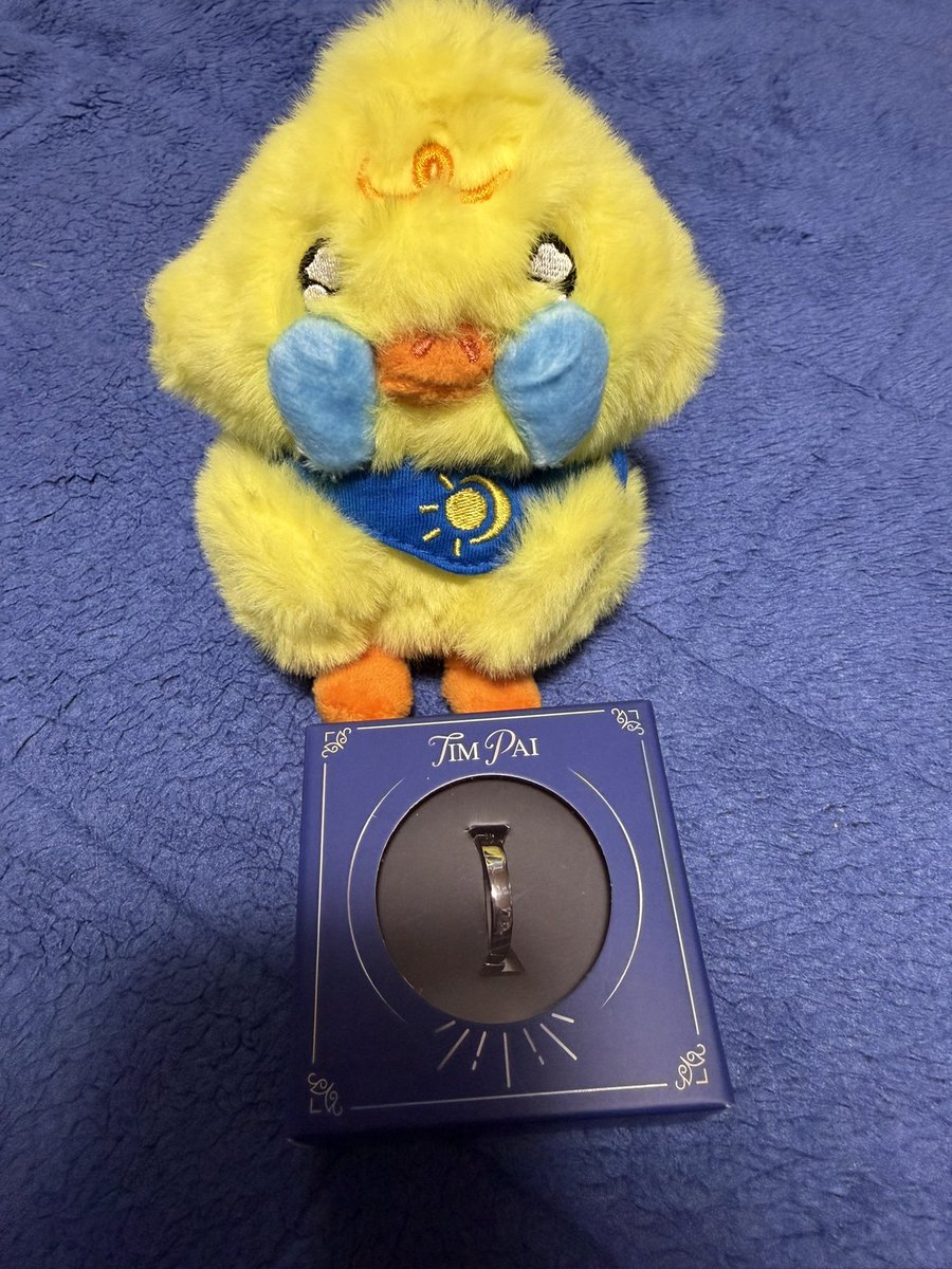 昨日のやつ見てたら届きましたよ我が家に🐣と💍
ありがとうございます😭
やっと私も結婚💍する時が🤣🤣🤣
TIMPAIと結婚した事をご報告致します✨
#WeTVxMyRomanceScammerLIVE 
#JuniorMark
<a href="/jnnrrs/">จูจู้ 🌞</a> <a href="/Markjrtn/">คุณไป๋</a>