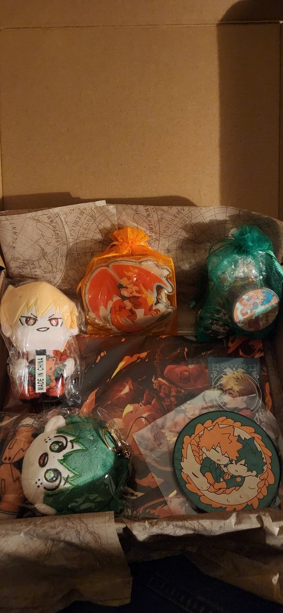 Dennis9861's tweet photo. @bkdkdragonzine it's here!!! And it's perfect I'm so in love with everything!! 💕 https://t.co/QncXm1pnA8