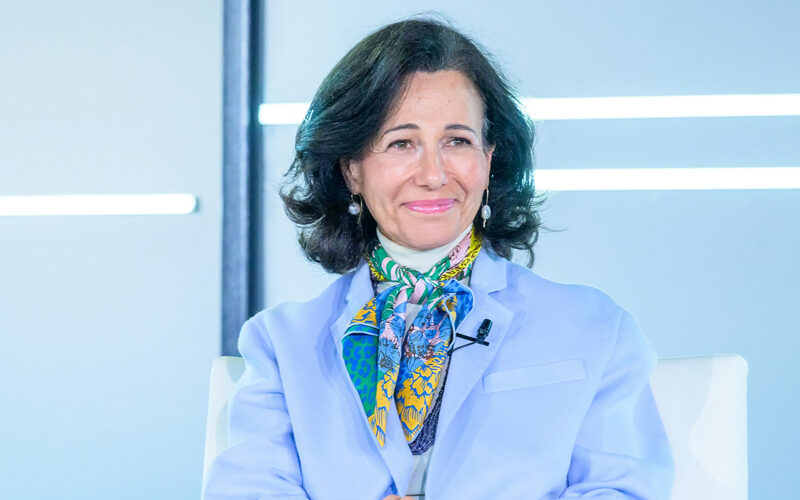 cyleconomica's tweet image. .@bancosantander eleva más de un 60% su beneficio hasta los 5.455 millones en el primer trimestre ow.ly/vZ1C50YRBG4 #resultados #banca