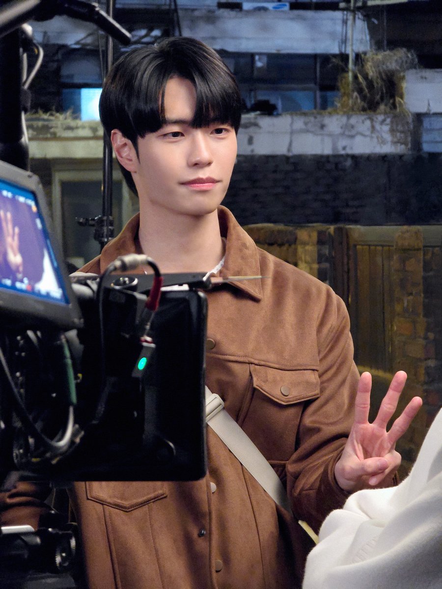 골든문 (GDM) tweet media