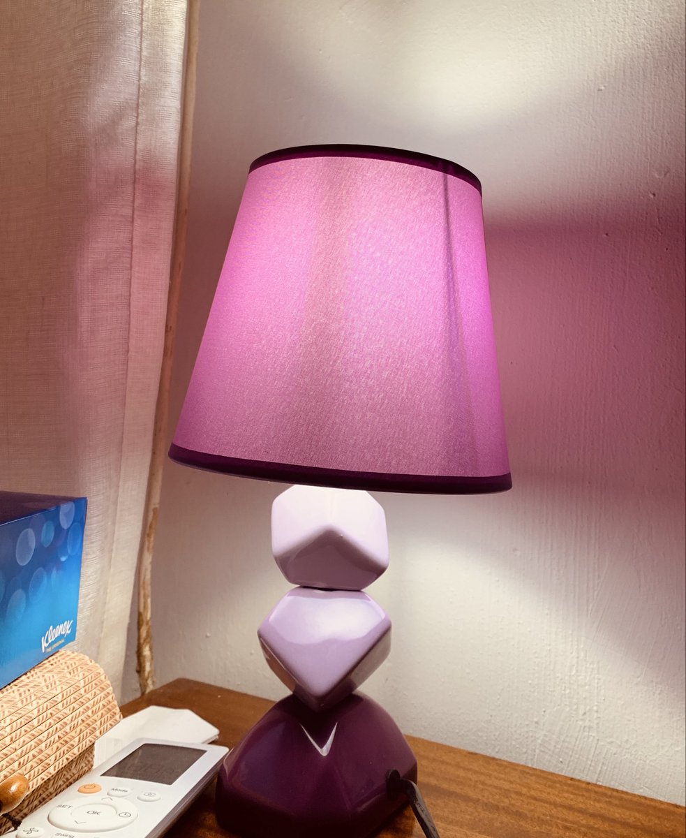 abcdifg_g's tweet photo. Ano na pundar mo? 
eto cute na lampshade ahaha https://t.co/7fNoAaRJLd