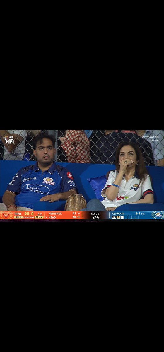 Shreshth_xd's tweet photo. I have never seen this type of downfall of Mumbai indians in my life nita Ambani and akash Ambani also looks so disheartened this time..It feels sad to see the empire build by rohit sharma is getting collapsed day by day...
@mipaltan #mumbaiindians #MIvsSRH #exitpoll https://t.co/24DRXJTG0P