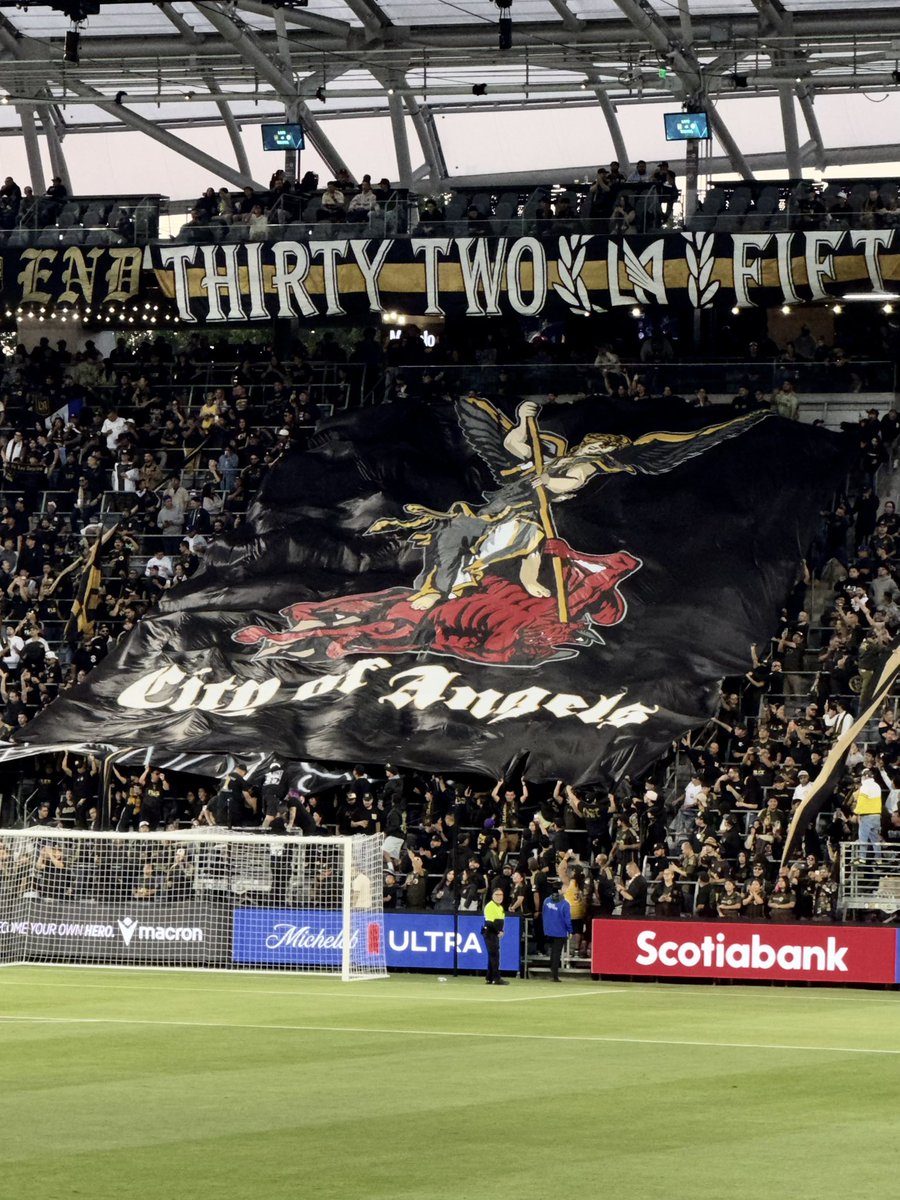 FUCK THE GALAXY tweet media