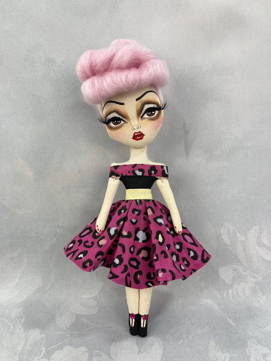 DamnatoDolls's tweet image. Handmade art doll available in my Etsy shop damnatodolls.etsy.com 
#MHHSBD #etsy #artdoll #handmade