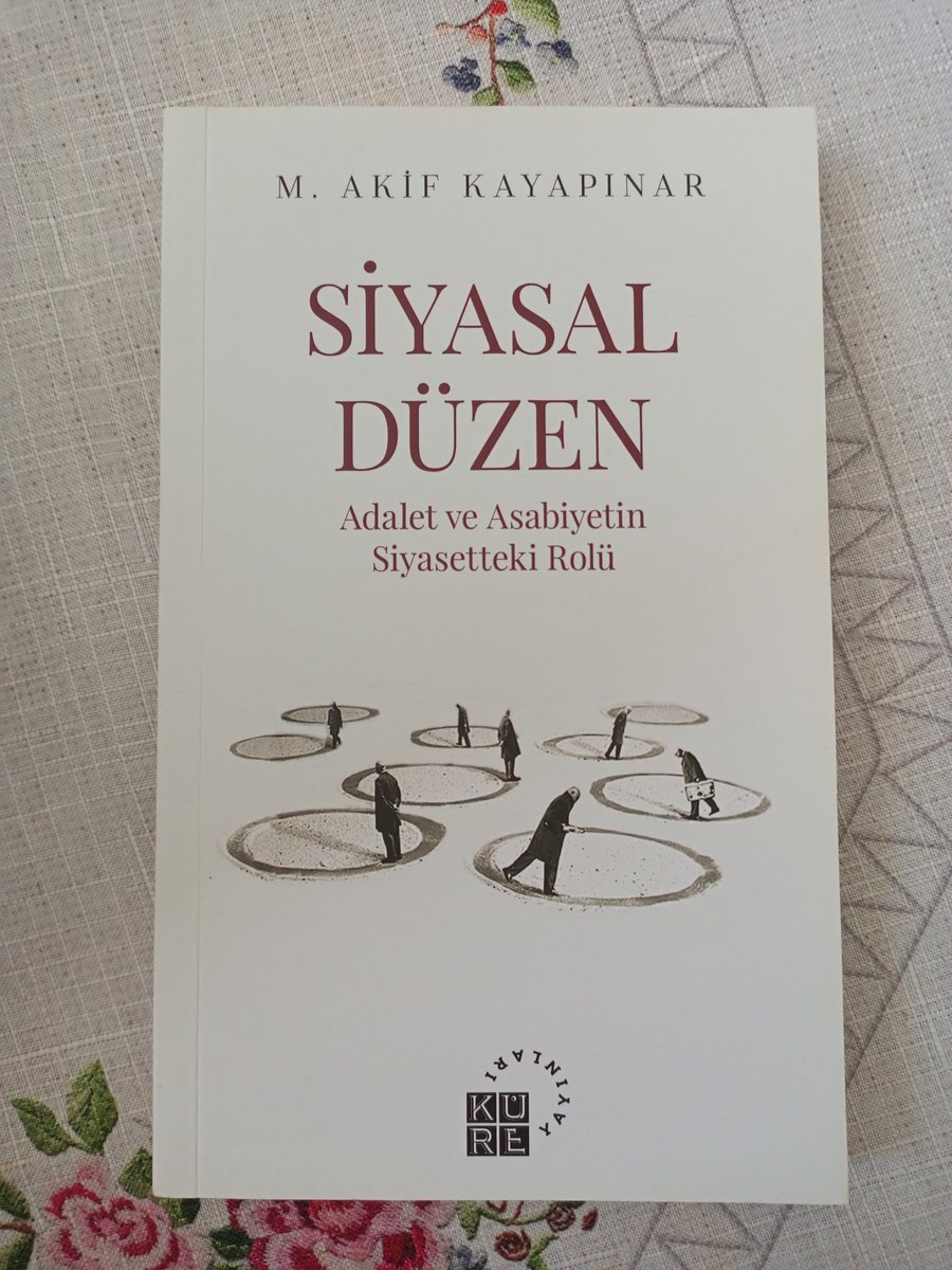 Mekteb_Istanbul's tweet photo. MAYIS KİTABI | #MayReading #politics
"Siyasal düzen, kolektif varoluşun birincil şartı olduğundan bir insan topluluğunun sahip olabileceği en büyük kamusal faydadır"
M. Akif Kayapınar'ın #SiyasalDüzen'i hem tarihe, hem mevcut çağdaş literatüre hem de yeni arayışlara alan açıyor https://t.co/VDmTXytyj4