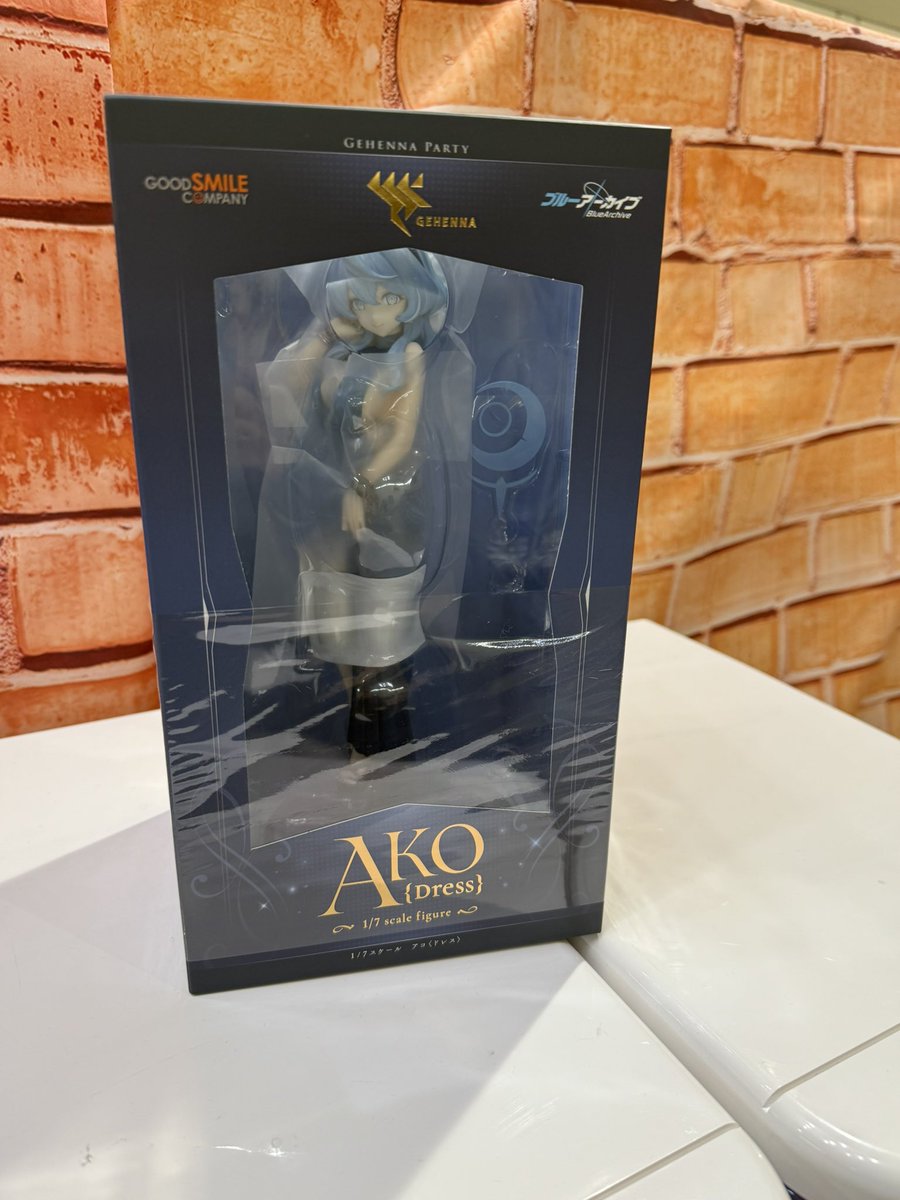 ｟本日発売💙｠

ブルーアーカイブ-Blue Archive-
　アコ(ドレス)

入荷しました🫧

あいにくのお天気なので
足元に気をつけてお越しください🐌