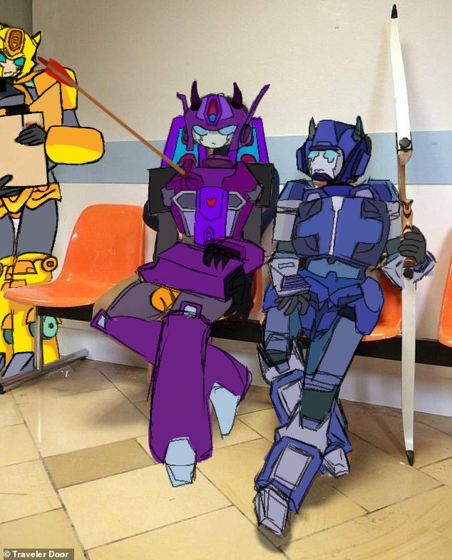 Sasha_rgas's tweet image. Me, my wife and my son #transformers #tfp #bumblebee #oc