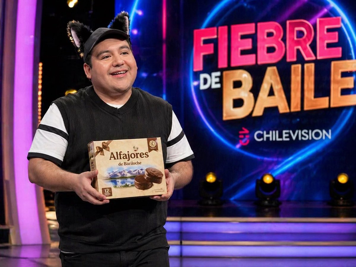 CachenchoZ's tweet photo. Llegaron los alfajores a fiebre de baile y el var https://t.co/2HvljeeJvP