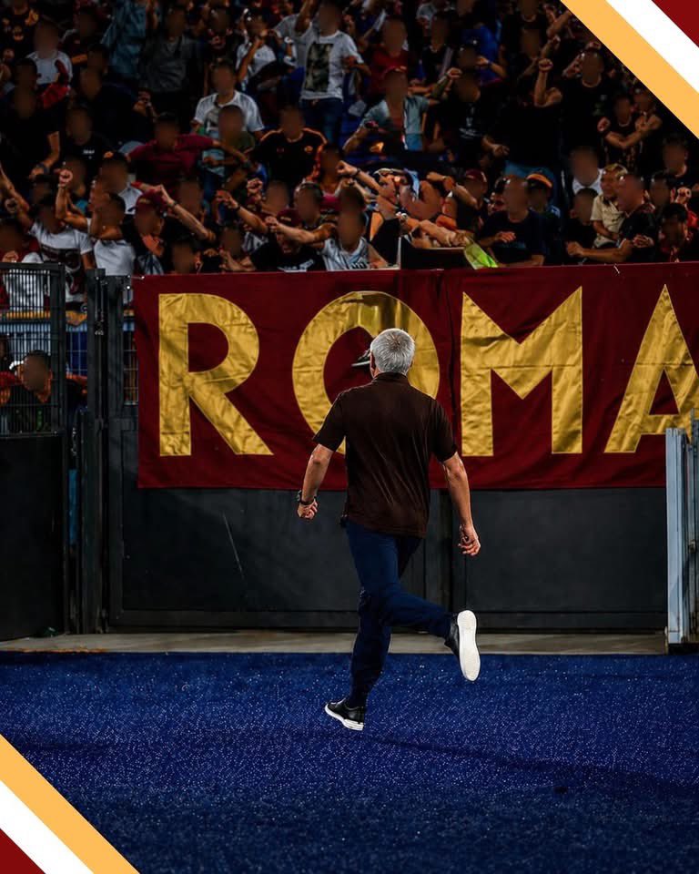 Eravamo piagnoni,eravamo ridicoli lui e noi.Solo noi,e per noi  intendo i romanisti VERI, l’abbiamo difeso e fatto quadrato intorno a lui.Un commentino da chi ce sfotteva e lo chiamava Bollitinho tanto è inutile aspettarselo, ma noi semo nei e voi se sa quello che sete.#AsRoma