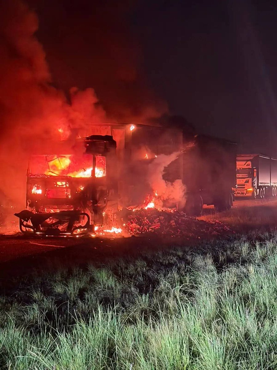 mmanonose's tweet photo. So many trucks burnt in one night on the N3 between Heidelberg and Durban.  So sad... https://t.co/h0Tn94bzlx