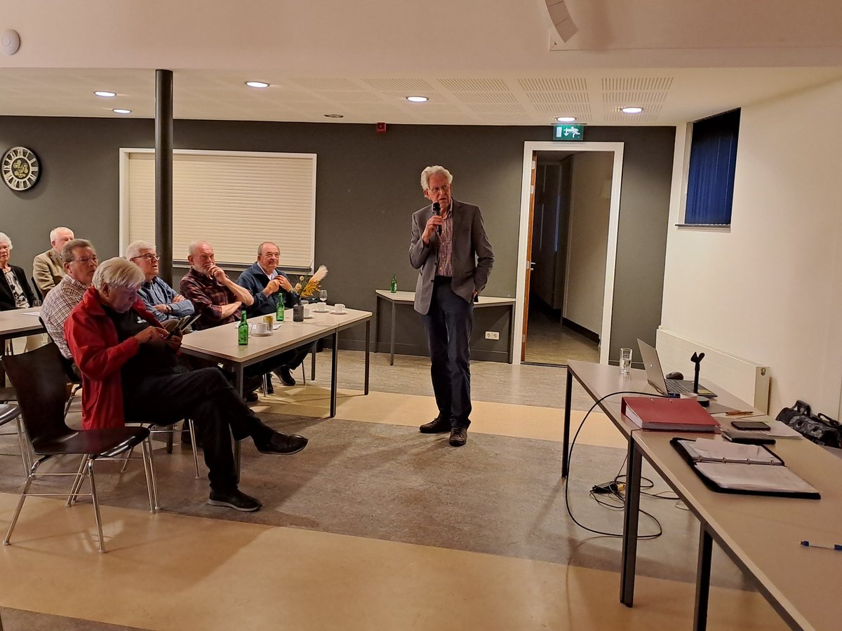 HisVerWestAlbla's tweet photo. Gisteren was onze ALV. Een drukbezochte en mooie avond. Naast de formaliteiten hield bestuurslid Arie van Dijk een lezing over de Onafhankelijkheidsfeesten van 1913 in ons werkgebied. Hij toonde mooie foto's en filmpjes van meer dan 100 jaar oud!

Bedankt voor uw komst! https://t.co/P0ZUVwDYW9