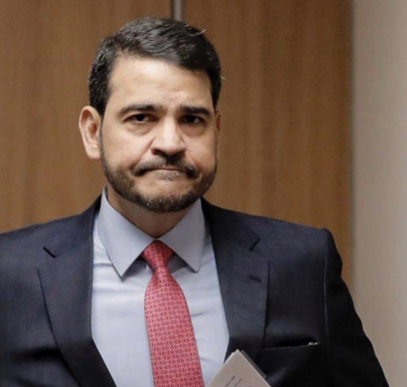 A surpreendente derrota da nulidade jurídica/militante petista indicado ao STF, quer pela pobreza de seu currículo, peso da vindoura eleição ou quer pela articulação de seus desafetos, mostra que Lula não é mais o mesmo. Não tem mais a força política de antes, nem mesmo