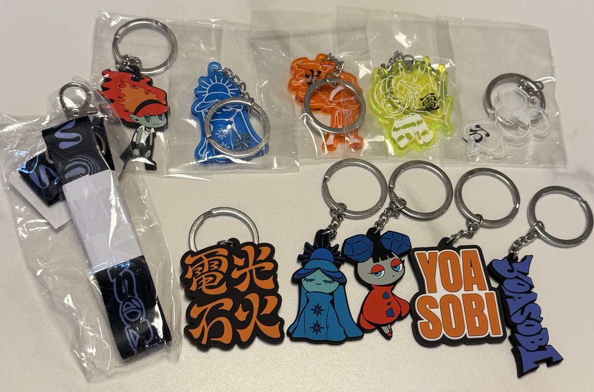 YOASOBI ラバー＆アクリルキーホルダー　電光石火 YOASOBI 電光石火 キーホルダー ライブ 限定 - メルカリ