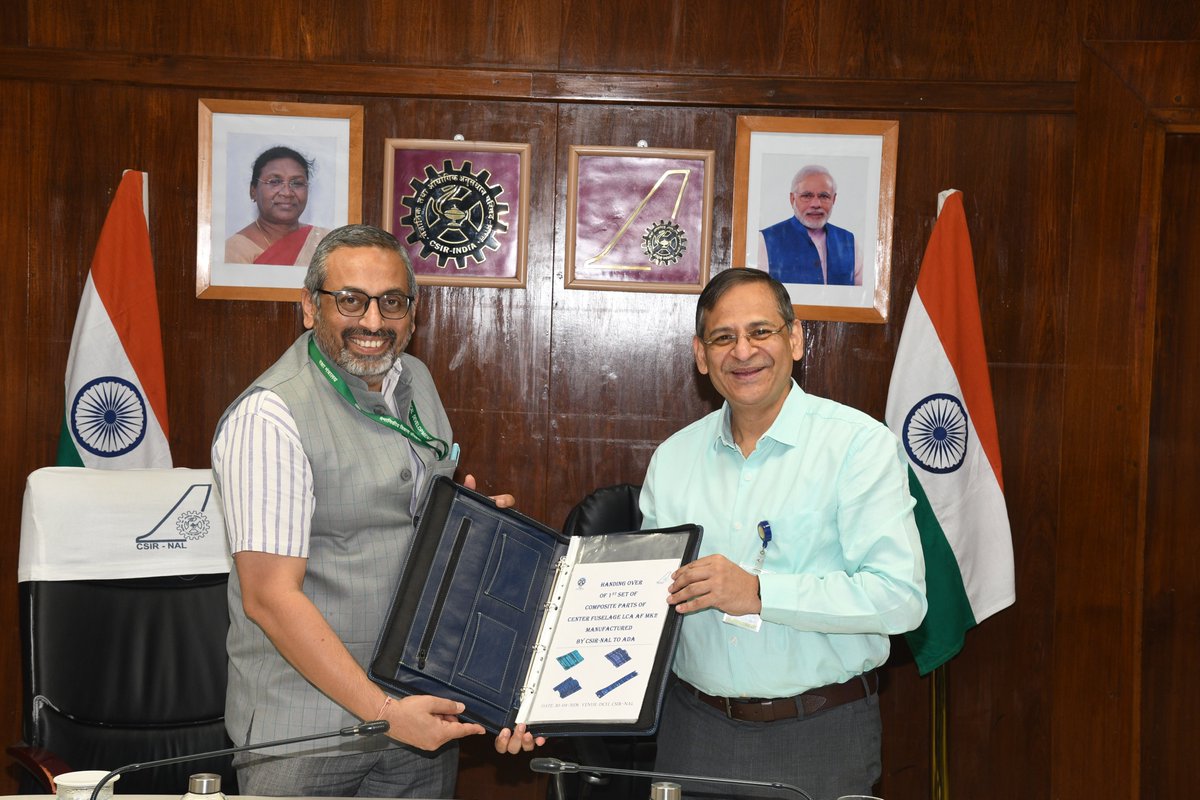 CSIRNALOFFICIAL's tweet image. CSIR-NAL hands over the first set of composite parts for the Center Fuselage of LCA AF Mk2 to ADA and HAL. A key step in strengthening indigenous aerospace manufacturing.  #CSIRNAL #LCA #MakeInIndia #Aerospace #ADA #HAL