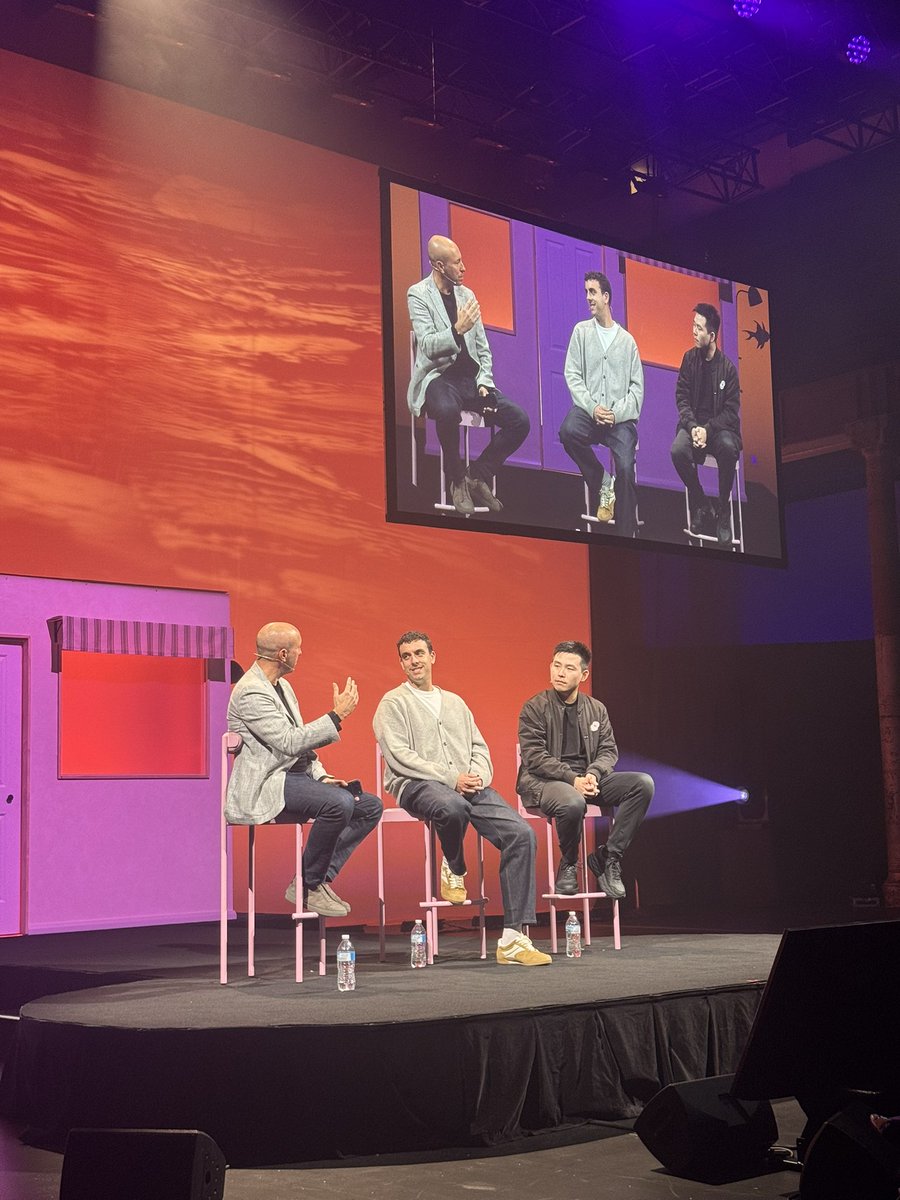 blackbirdvc's tweet photo. Heidi. Relevance AI. Built from Australia. Changing the world anyway.

@anthropicai on stage with Tom Kelly + Jacky Koh https://t.co/tUuffIFsnE
