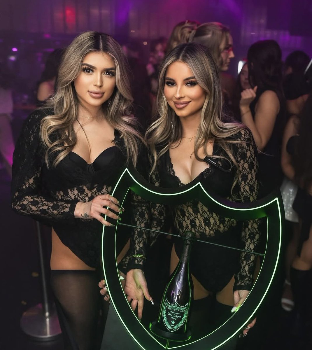 ScottsdaleNites's tweet photo. Wednesday Nights @ El Hefe w/ Scottsdale Nights at 9pm w/ DJ Convince &amp; Friends … Gem Ray at 480.772.7613 (Text for VIP) @GemRayMedia https://t.co/AYCxqI5oEk