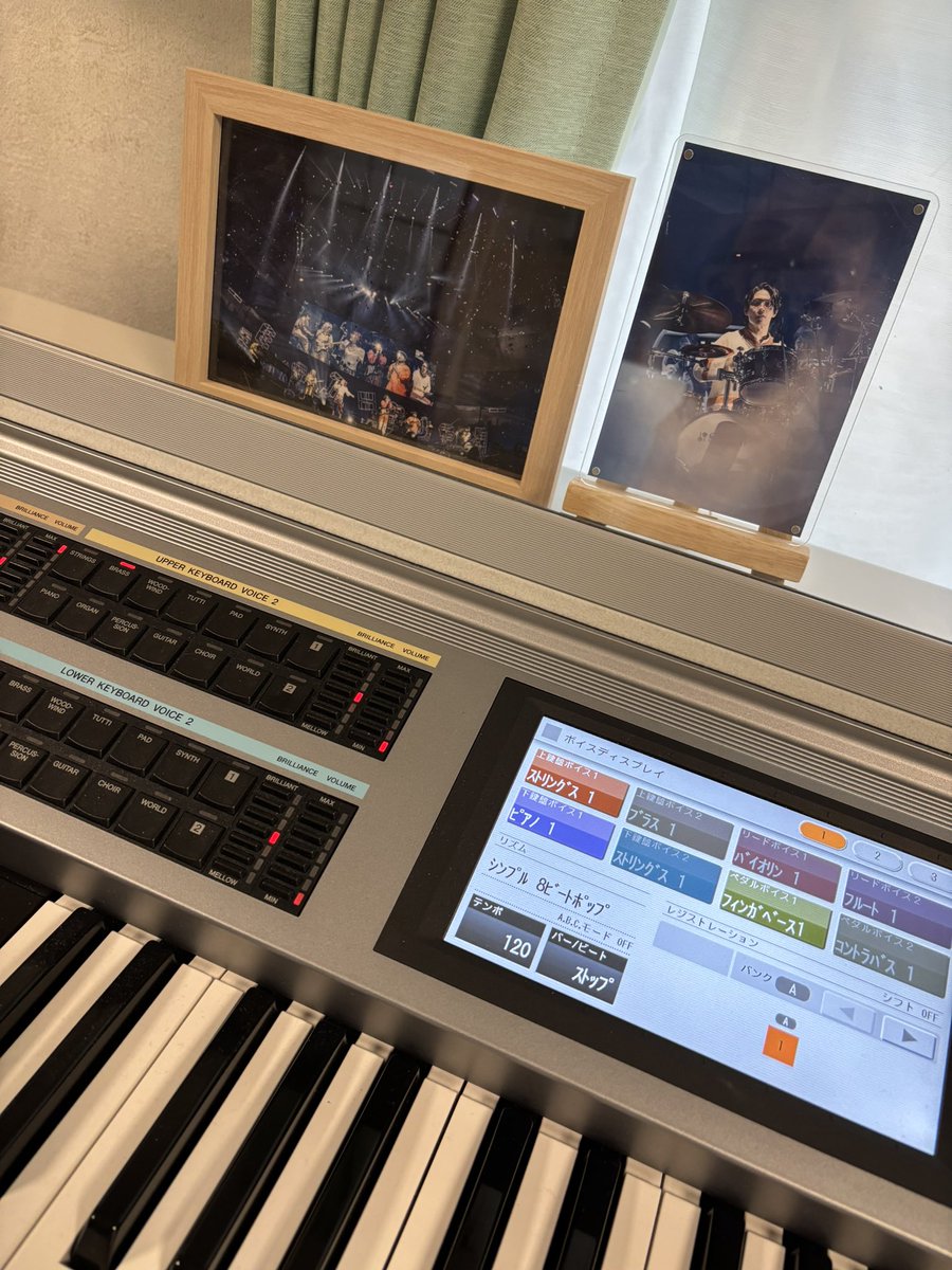 miho_bird's tweet image. ネップリしたLive photo 飾ったので見ながら練習できます🎹🤭他のもプリントしなきゃ🥹✨
GLOBAL WORKの特設ページの新曲めちゃくちゃ好み🥰リピートしてくれるので最近朝晩ずっと聴いてます♬🎧😍
#Penthouse