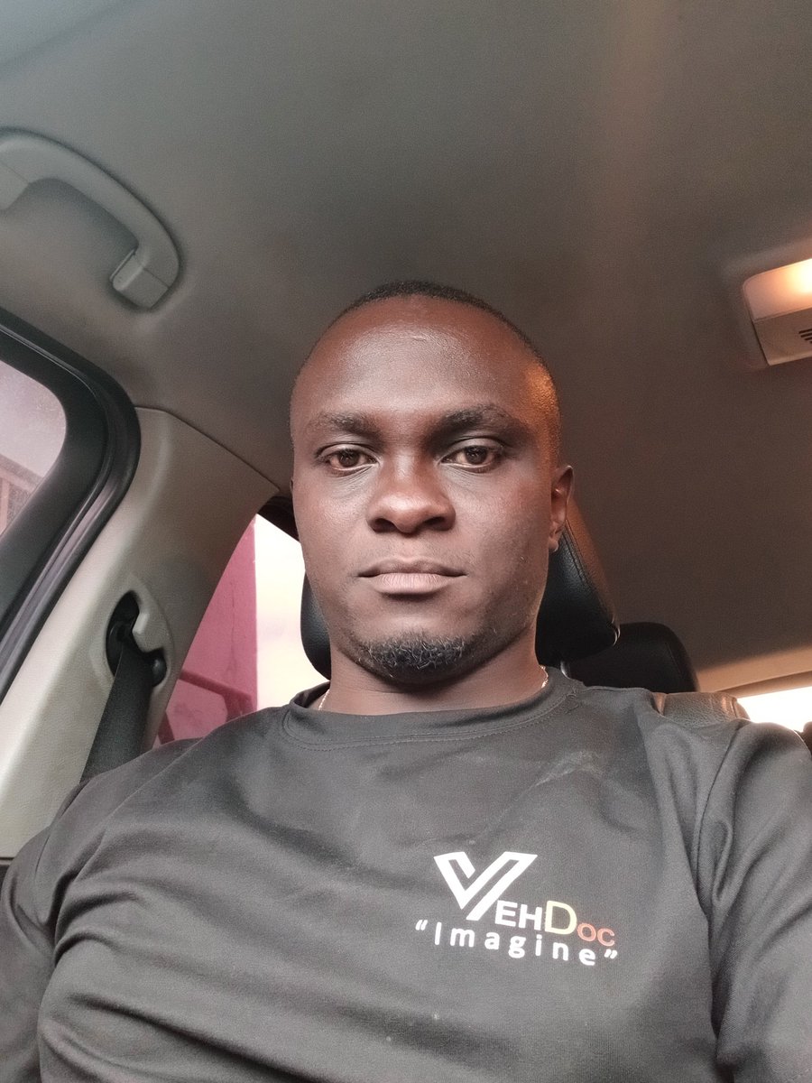NabugoP's tweet photo. No your Usual Technician https://t.co/h5bmcqgph4
