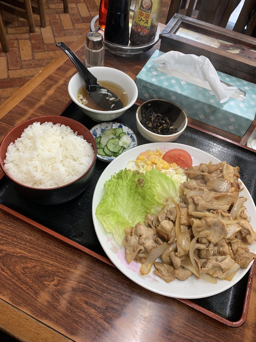 4444Strawberry's tweet photo. 南万騎が原　福宝でランチ
焼肉定食 810円
コスパ最高である！
若者に混ざり調子に乗る
50過ぎのオヤジは食べ過ぎて
午後は動けなくなる https://t.co/kFy8WG7ZMm