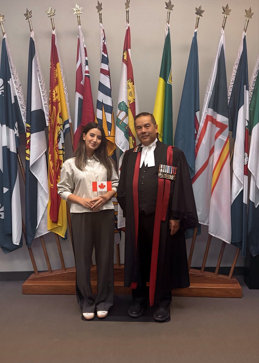 شقایقیسم tweet media