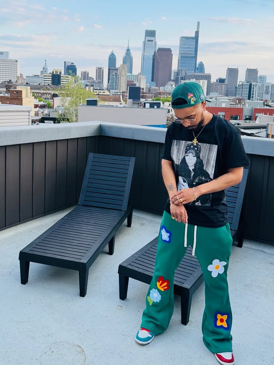 youloveKaytron's tweet photo. #Philly Take Me Backkkk 😩😍🧈 https://t.co/6PVqLYiYxj