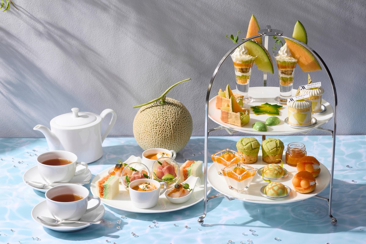 TokyoMarriott's tweet photo. 🍈MELONyque Afternoon Tea (メロニックアフタヌーンティー)🍈
5/1～高知県「西島園芸団地」の当ホテル専用の畑から直送される✨糖度14度以上✨の2種のマスクメロン🍈が主役。初夏の新緑きらめく御殿山の地で、2種のプレミアムマスクメロンを贅沢に味わい尽くす清雅なティータイムをお楽しみください💛 https://t.co/vRLHT2nclM