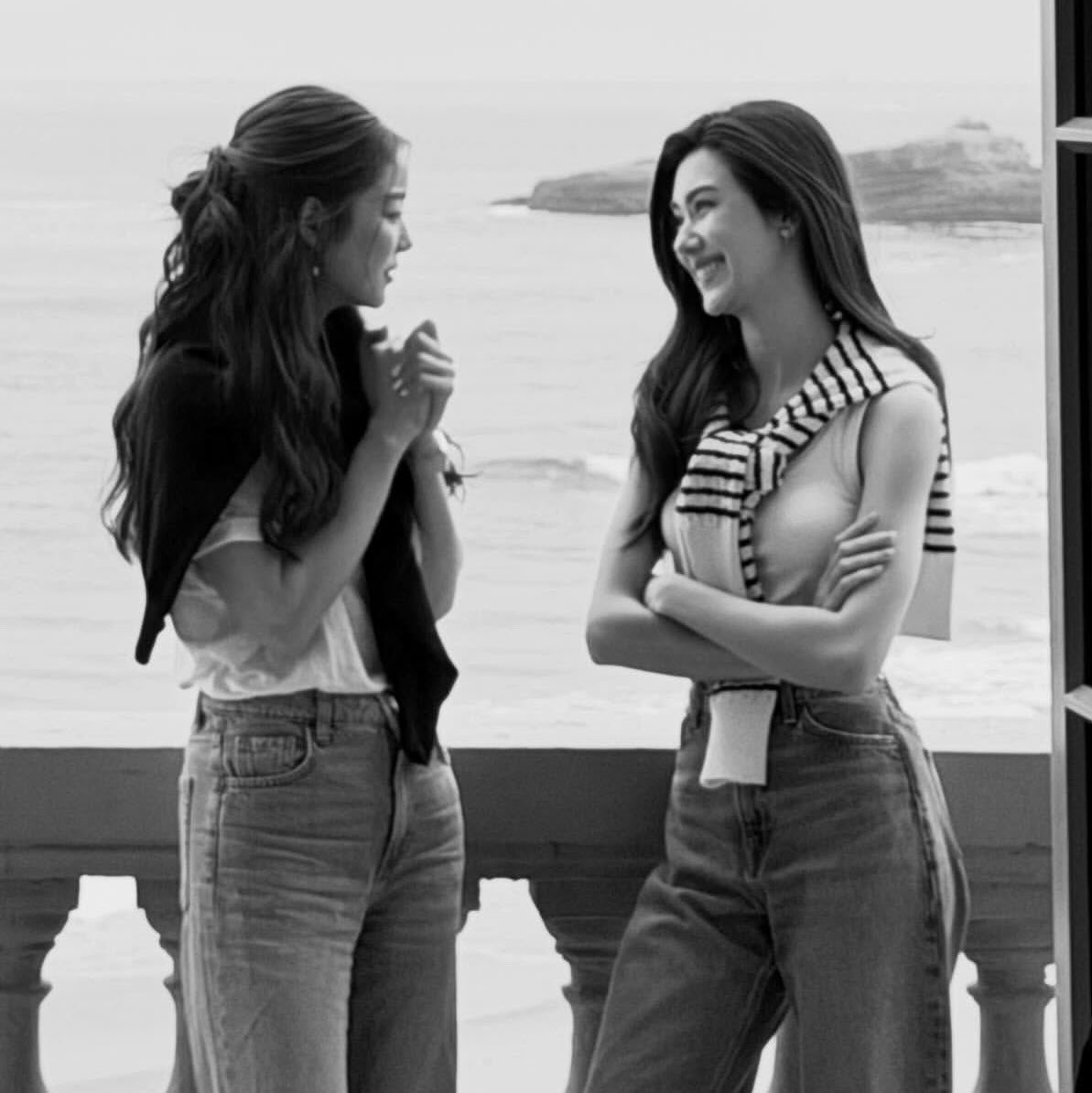 itsWaratin's tweet photo. เพราะเรามองเค้าด้วยความรักเค้าจึงน่ารักเสมอในสายตาเรา

#LenaMiu #ลีน่าหมิว
#LalinaLena #ลีน่าลลินา
#MiuNatsha #หมิวณัชชา https://t.co/txlnWcFiiH