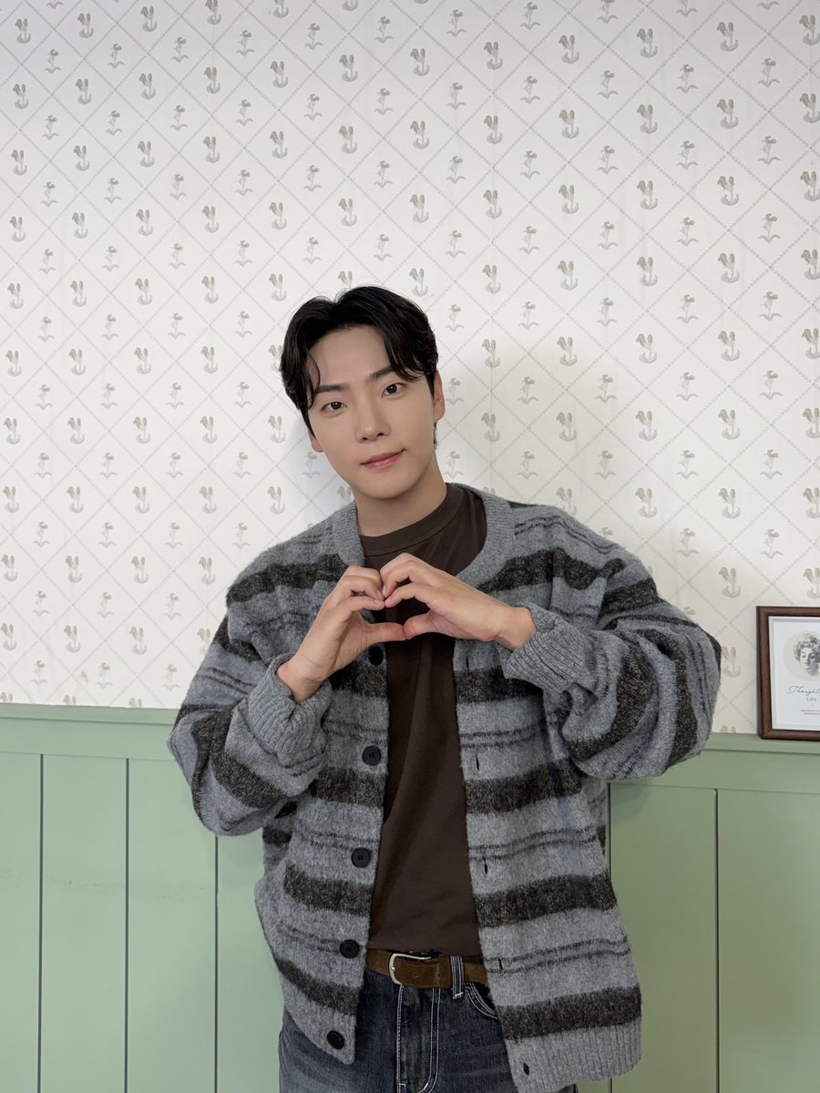 온앤오프 (ONF) tweet media