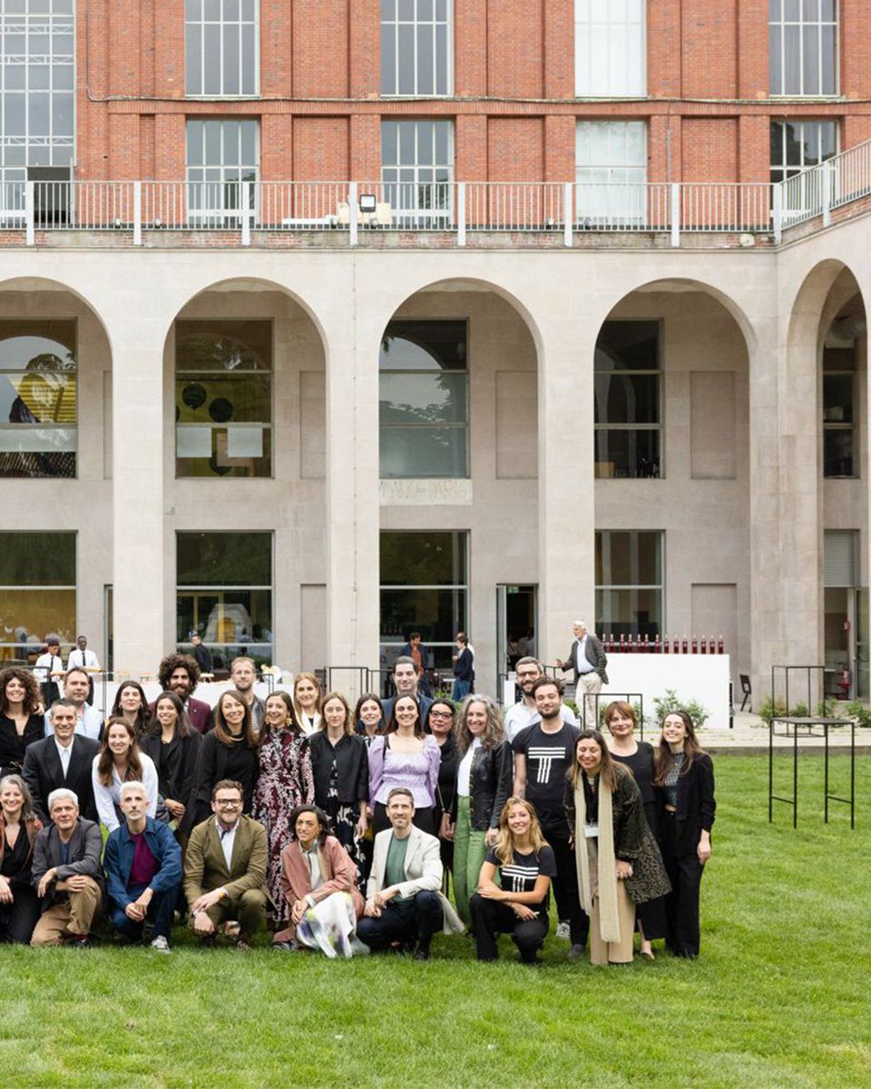 StefanoBoeri's tweet photo. Si conclude in questi giorni il mio secondo mandato come presidente di Triennale Milano.
Ringrazio con tutto il cuore i dipendenti, i consulenti, i mediatori, i membri del CdA e del Comitato scientifico, i direttori e la Direttrice generale per il lavoro svolto in questi 8 anni. https://t.co/KpLzdJ8tZp